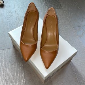 Caramel Pumps